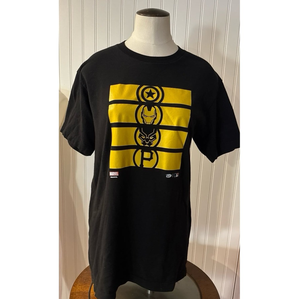 Marvel MLB Pittsburgh Pirates Avengers‎ Shirt